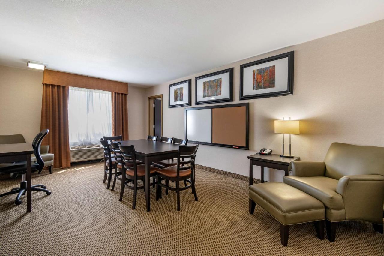Best Western Bonnyville Inn & Suites Exterior photo