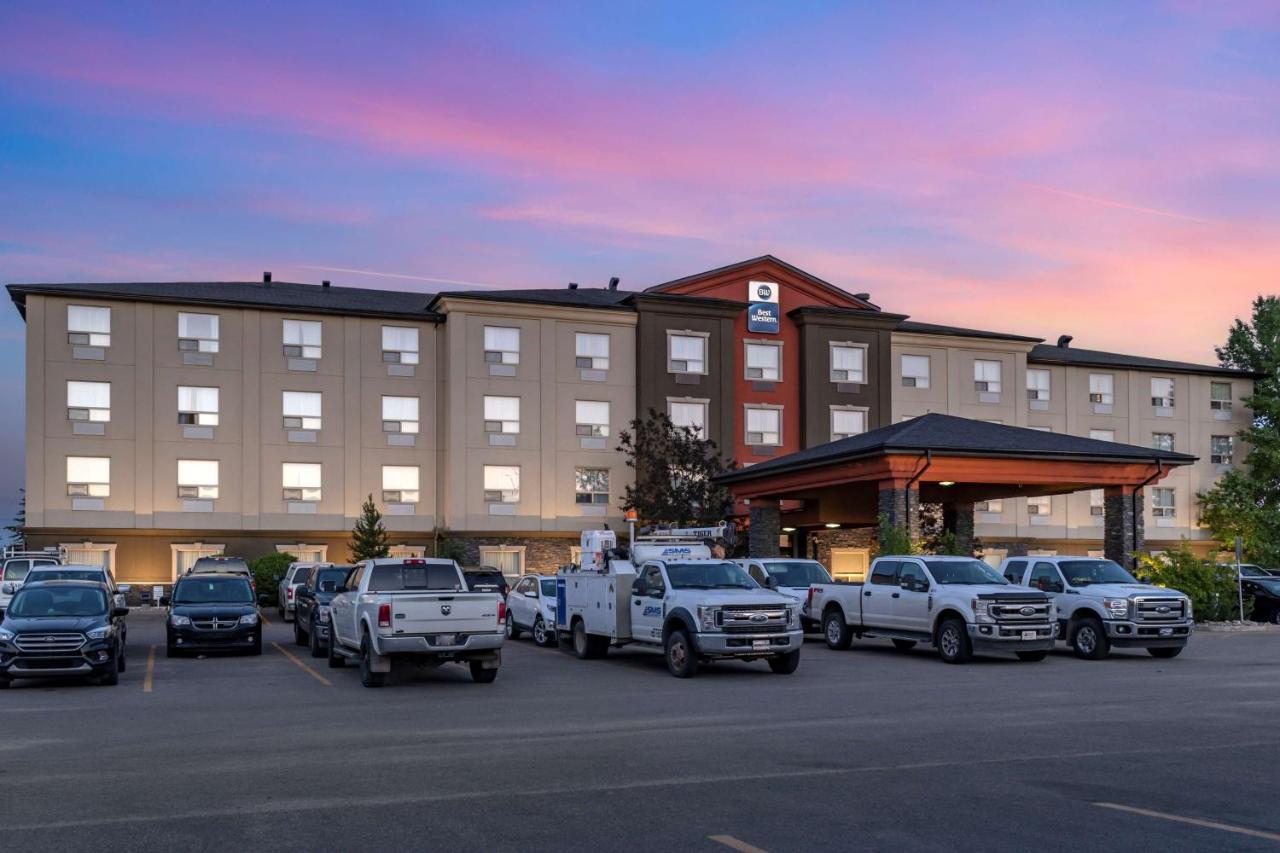 Best Western Bonnyville Inn & Suites Exterior photo