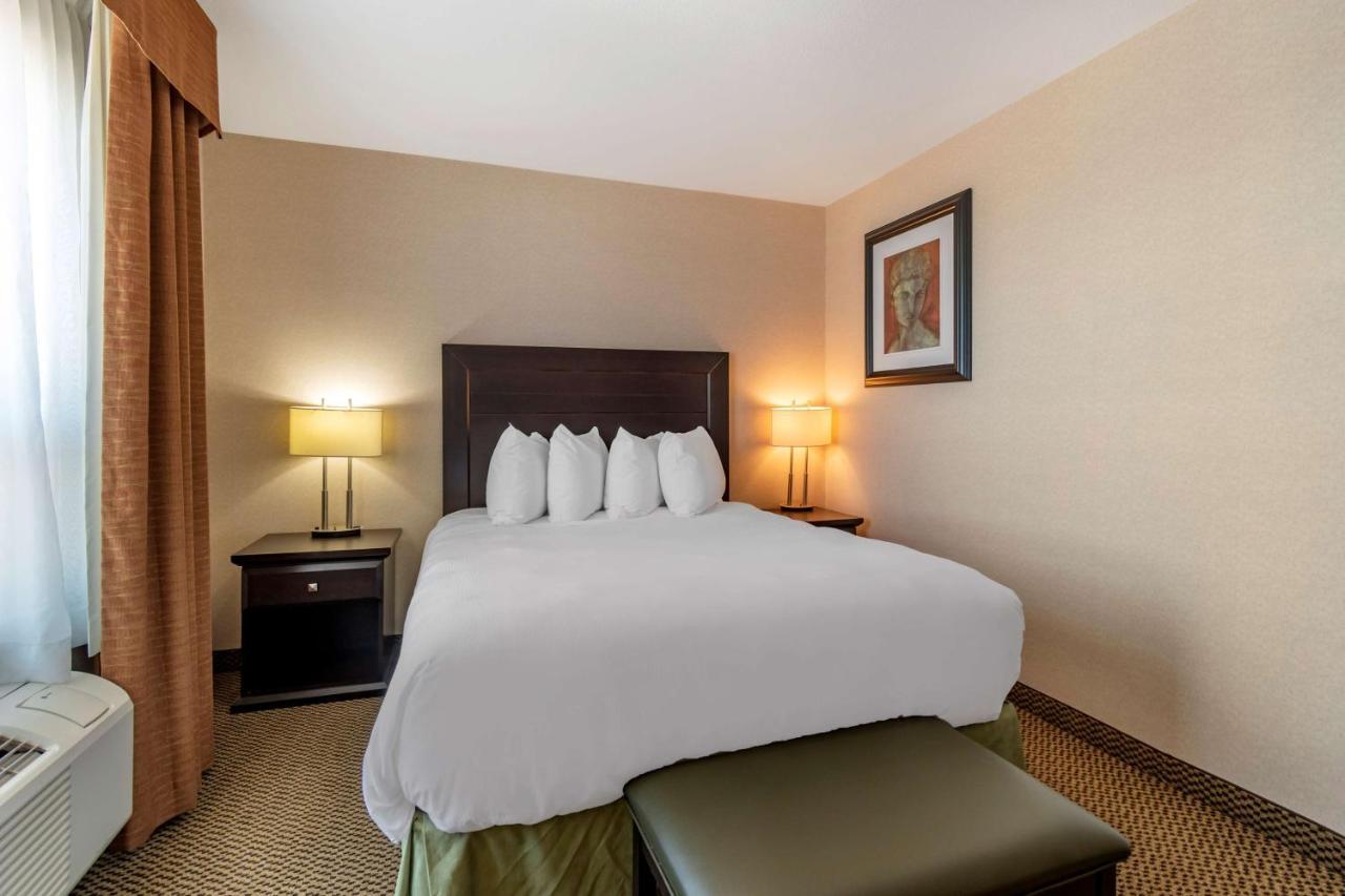 Best Western Bonnyville Inn & Suites Exterior photo